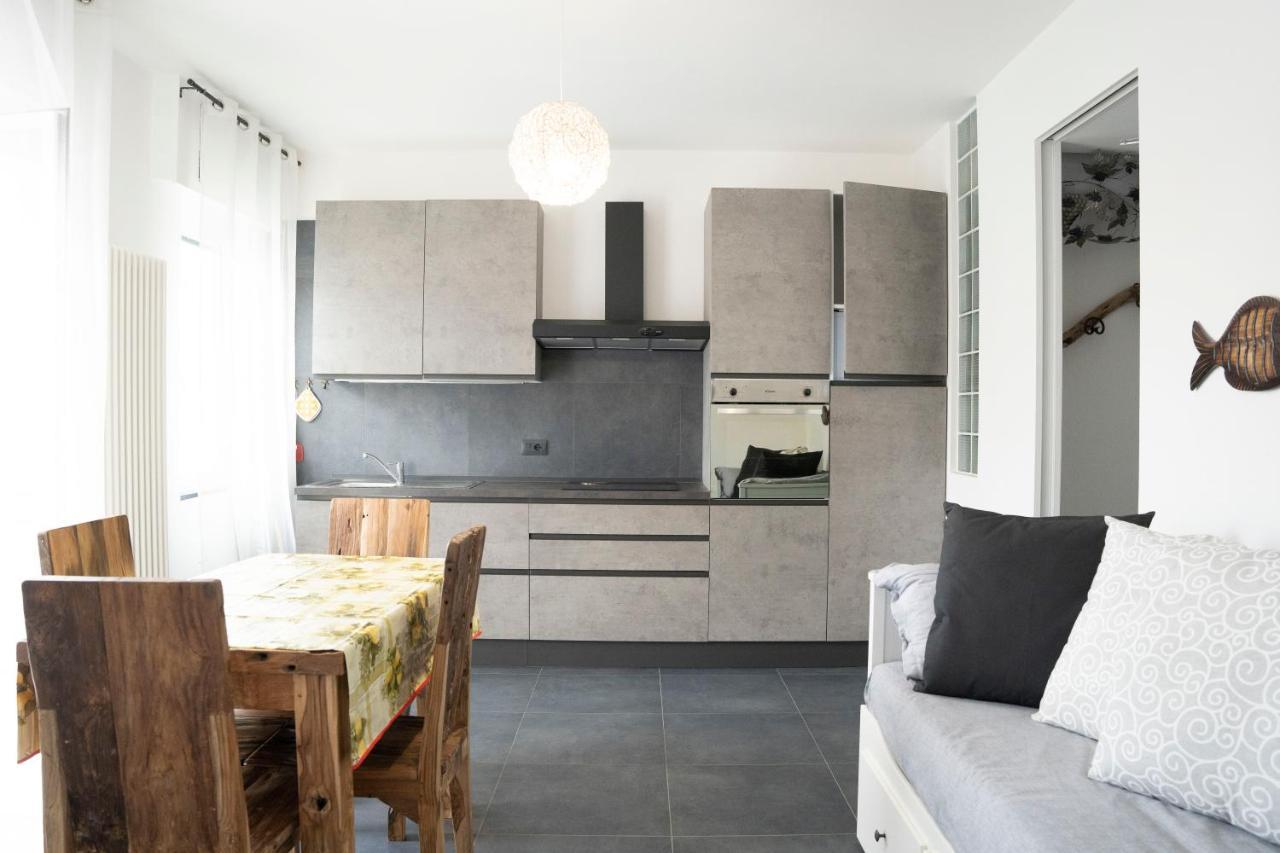 Ferienwohnung 021 - Casa Ponente Con Terrazzo - Centro Citta, Carruggio E Mare Baia Del Silenzio A 500 M Sestri Levante Exterior foto