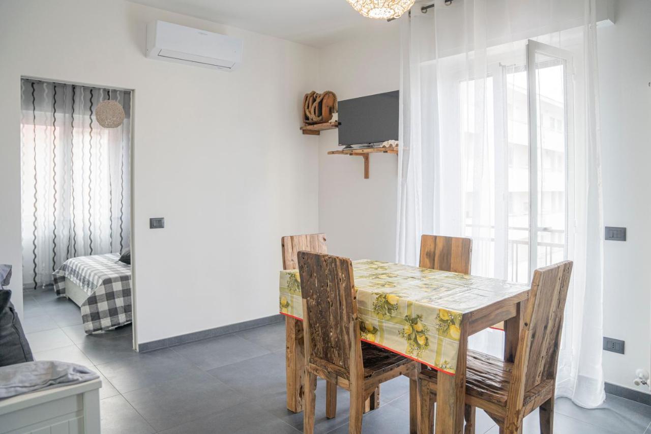 Ferienwohnung 021 - Casa Ponente Con Terrazzo - Centro Citta, Carruggio E Mare Baia Del Silenzio A 500 M Sestri Levante Exterior foto